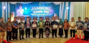 Kecamatan Gunung Bintang Awai Sabet Juara Umum Lomba Desa Barito Selatan