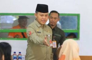 Pj Bupati Barsel “Warga” Dayak Sarat Prestasi